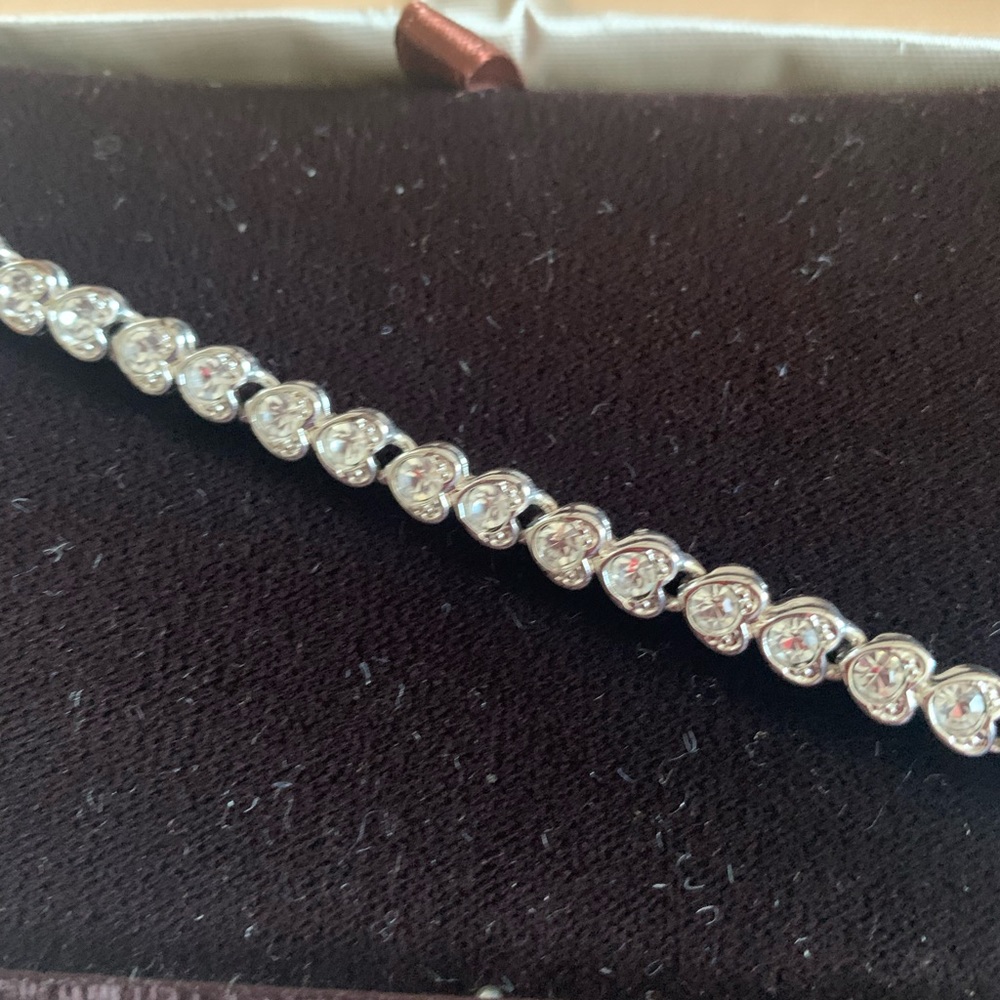 Beautiful Silver plated bracelet by Vendome/Coro